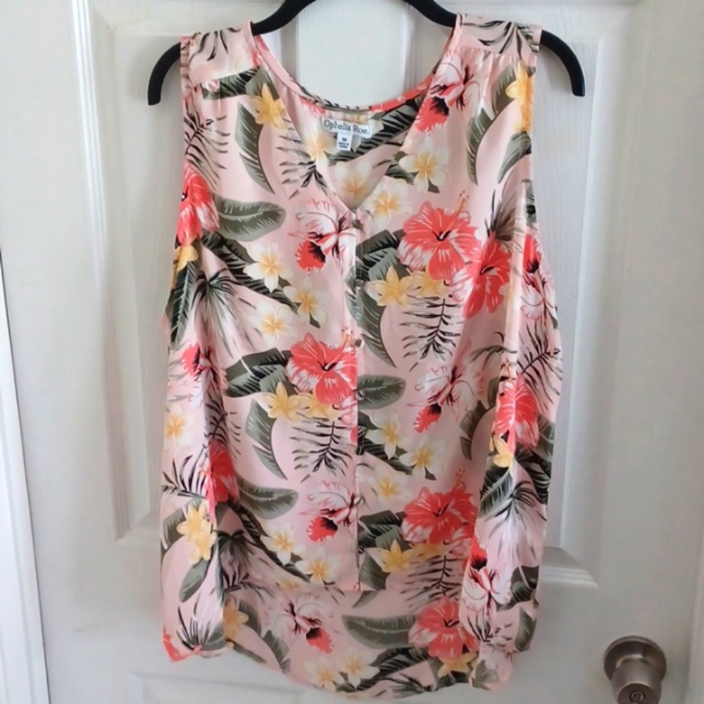 Sleeveless summer top